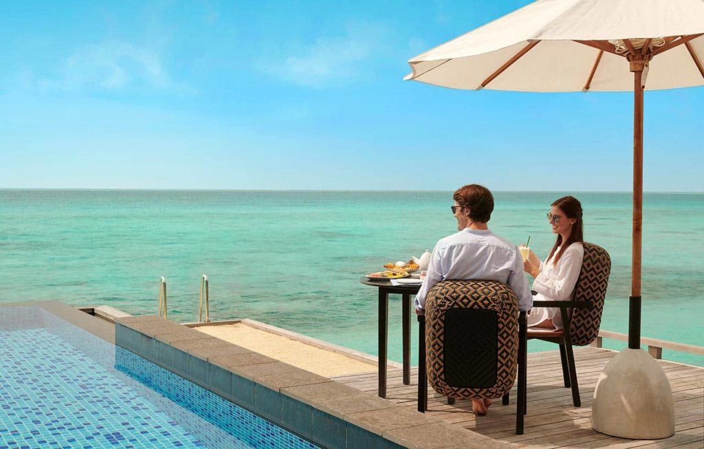 Hotel Fairmont Maldives Sirru Fen Fushi Outside Breakfast, фото