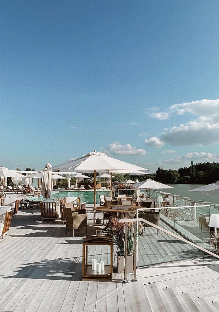 Незабываемый пляжный отдых вдали от моря: Riviera Wellness Resort