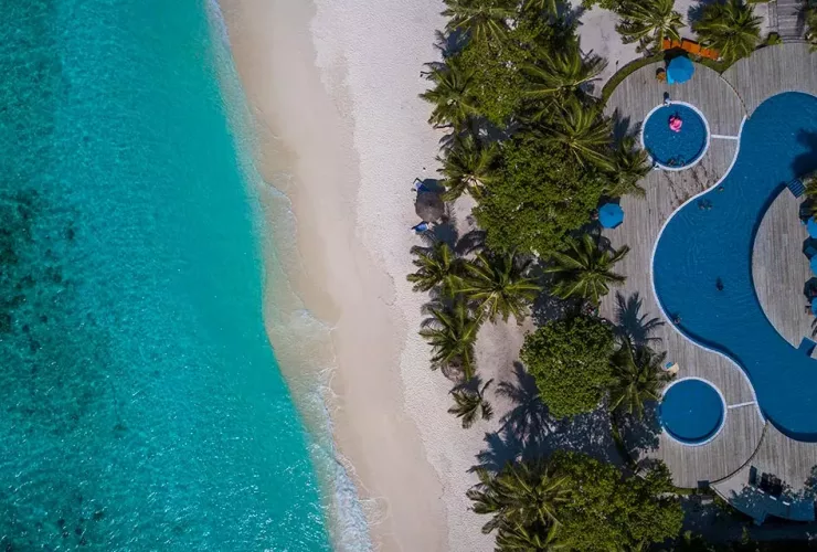 Furaveri Maldives, номинант на премию Travel Time Awards «Лучший зарубежный семейный отель», фото