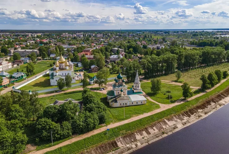 Музеи Углича: культурный гид по городу Панорама города Углич, фото