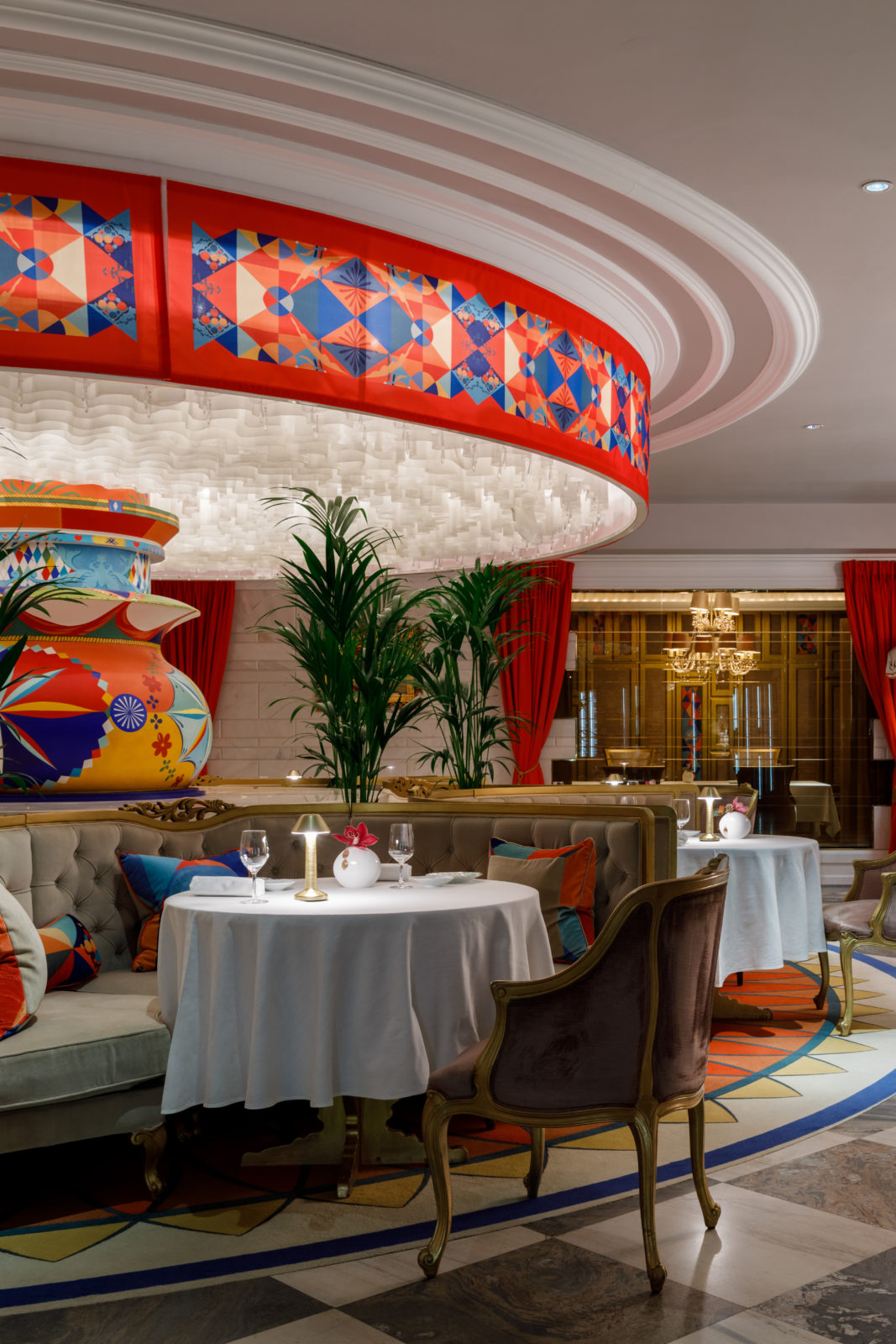 OVO (Lotte Hotel Moscow) 🏆 номинант на «Лучший ресторан при отеле»