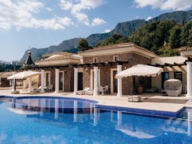Крымский Бриз Hotel & Villas: номинация «Лучший российский люксовый отель» Крымский Бриз Hotel & Villas: номинация «Лучший российский люксовый отель»