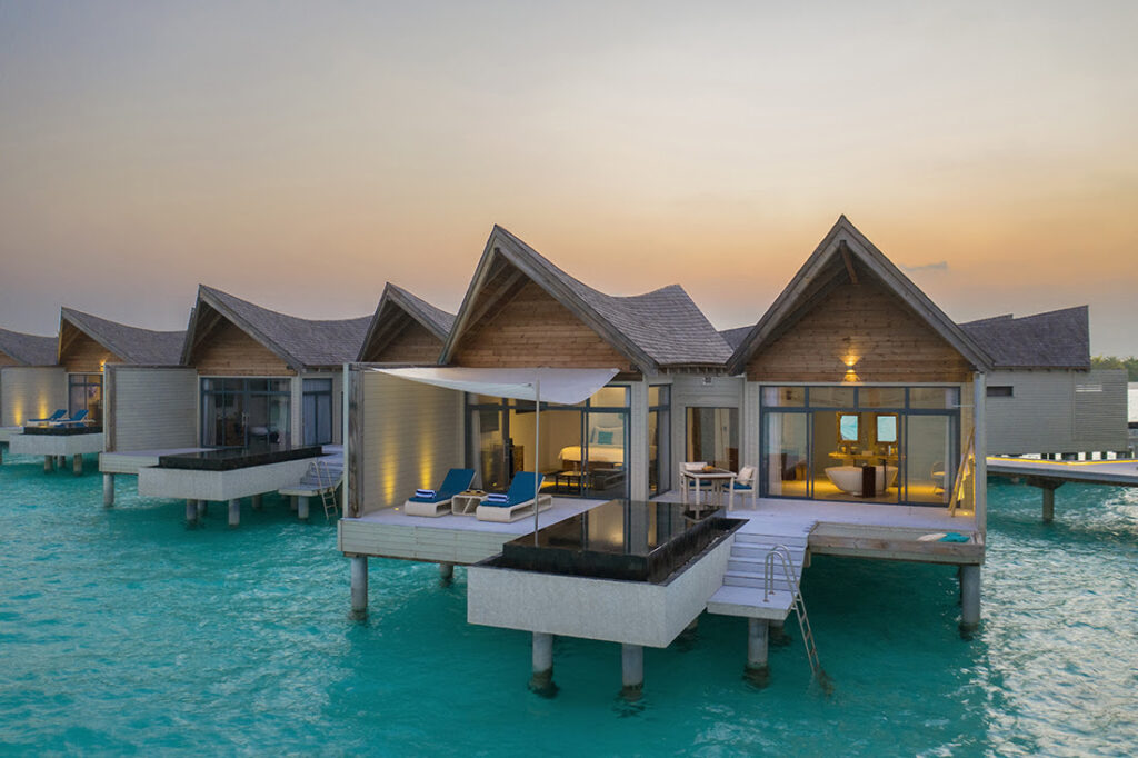 Для тех, кто быстро устает от пляжного отдыха: Мальдивы в Kuredhivaru Resort & Spa