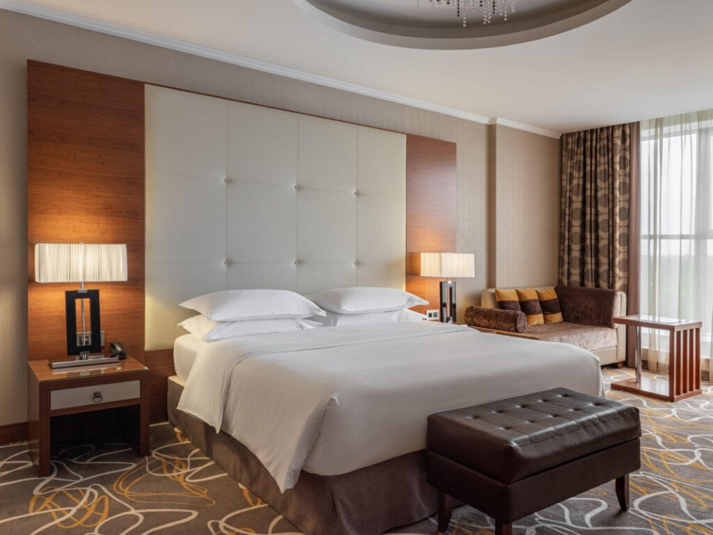 7 причин приехать всей семьёй в Sheraton Skypoint 5*
