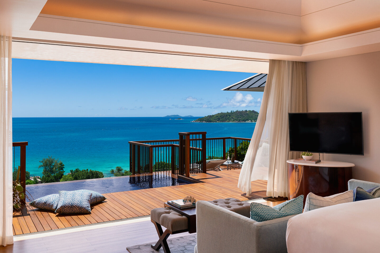 Raffles Seychelles: новый взгляд на семейные путешествия, объединяющие поколения