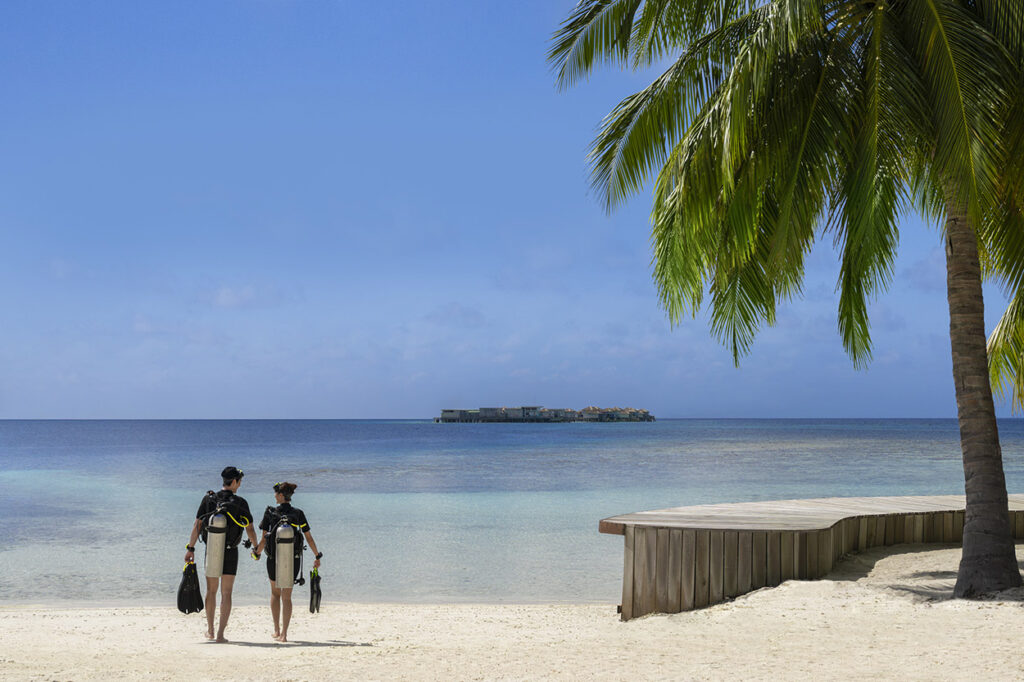 Курорт The Halcyon Private Isles Maldives, Autograph Collection зовет покорять океан и исследовать морские просторы на экваторе